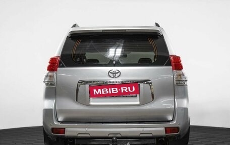 Toyota Land Cruiser Prado 150 рестайлинг 2, 2010 год, 2 400 000 рублей, 6 фотография