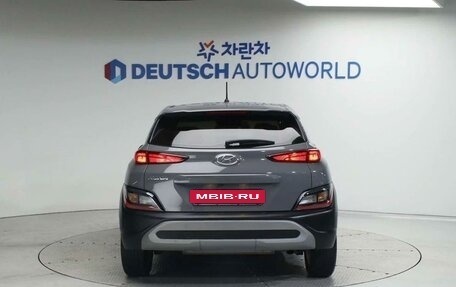 Hyundai Kona I, 2021 год, 2 130 000 рублей, 4 фотография