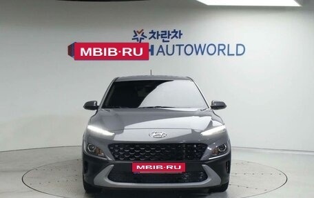 Hyundai Kona I, 2021 год, 2 130 000 рублей, 2 фотография