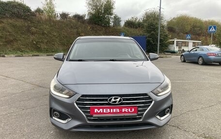 Hyundai Solaris II рестайлинг, 2019 год, 1 695 000 рублей, 2 фотография