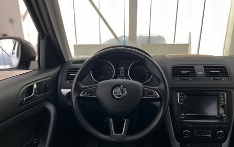 Skoda Yeti I рестайлинг, 2015 год, 1 530 000 рублей, 15 фотография