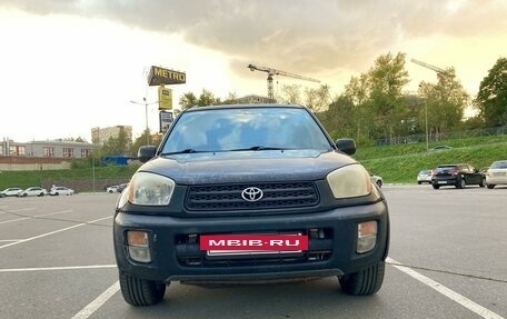 Toyota RAV4, 2000 год, 650 000 рублей, 3 фотография