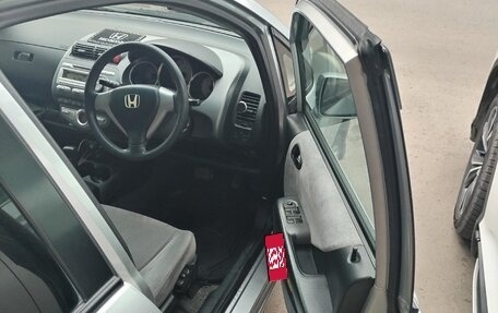 Honda Fit III, 2006 год, 570 000 рублей, 7 фотография