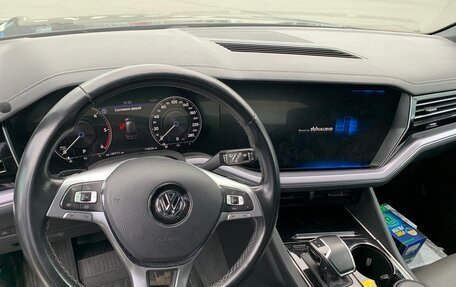 Volkswagen Touareg III, 2018 год, 5 100 000 рублей, 6 фотография