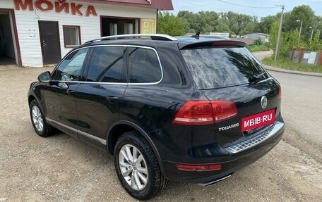 Volkswagen Touareg III, 2012 год, 2 550 000 рублей, 3 фотография