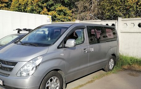 Hyundai Grand Starex Grand Starex I рестайлинг 2, 2014 год, 1 900 000 рублей, 9 фотография