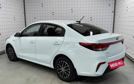 KIA Rio IV, 2018 год, 1 390 000 рублей, 4 фотография