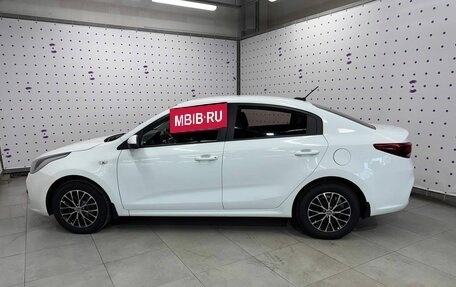 KIA Rio IV, 2018 год, 1 390 000 рублей, 18 фотография