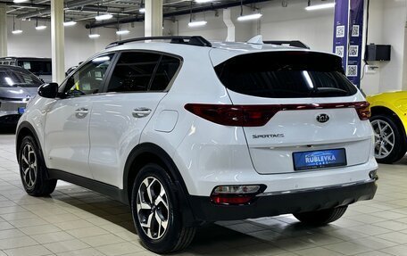 KIA Sportage IV рестайлинг, 2021 год, 2 449 000 рублей, 7 фотография