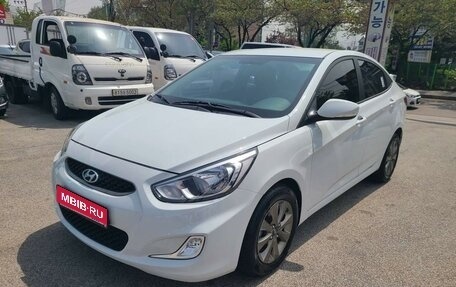 Hyundai Accent IV, 2018 год, 1 075 000 рублей, 1 фотография