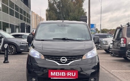 Nissan NV200, 2011 год, 1 299 000 рублей, 2 фотография