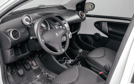 Peugeot 107 I рестайлинг, 2012 год, 549 670 рублей, 15 фотография