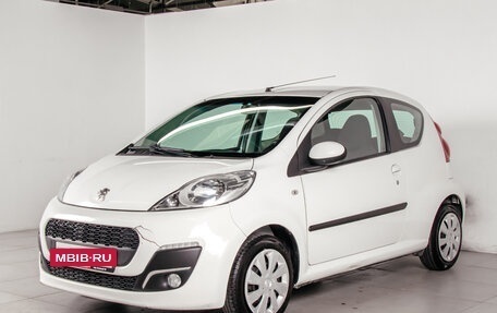 Peugeot 107 I рестайлинг, 2012 год, 549 670 рублей, 4 фотография