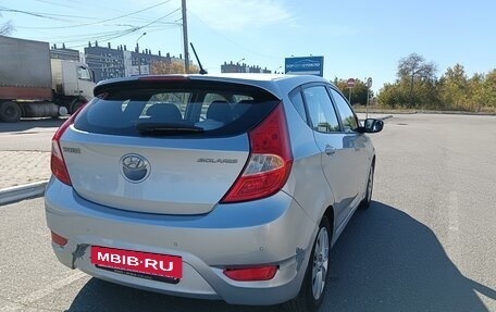 Hyundai Solaris II рестайлинг, 2011 год, 870 000 рублей, 10 фотография