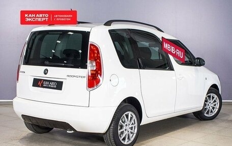 Skoda Roomster, 2014 год, 975 000 рублей, 2 фотография