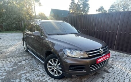 Volkswagen Touareg III, 2012 год, 2 100 000 рублей, 3 фотография