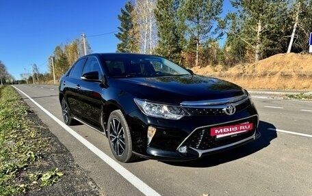 Toyota Camry, 2017 год, 2 300 000 рублей, 5 фотография