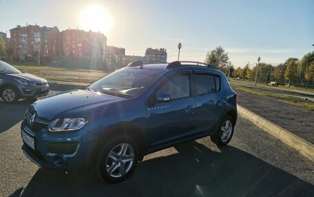 Renault Sandero II рестайлинг, 2014 год, 880 000 рублей, 2 фотография