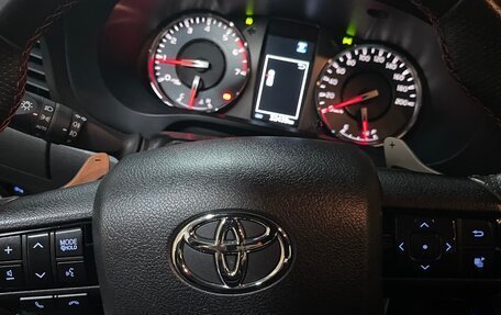 Toyota Hilux VIII, 2022 год, 6 500 000 рублей, 9 фотография