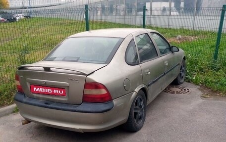 Opel Vectra B рестайлинг, 1997 год, 135 000 рублей, 1 фотография