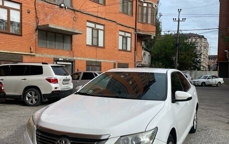 Toyota Camry, 2014 год, 1 450 000 рублей, 2 фотография