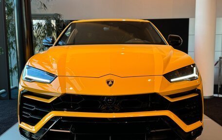 Lamborghini Urus I, 2022 год, 55 990 000 рублей, 2 фотография