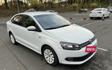 Volkswagen Polo VI (EU Market), 2014 год, 680 000 рублей, 3 фотография