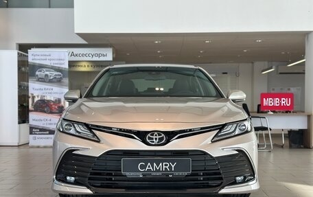 Toyota Camry, 2023 год, 4 500 000 рублей, 2 фотография