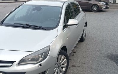 Opel Astra J, 2013 год, 810 000 рублей, 1 фотография