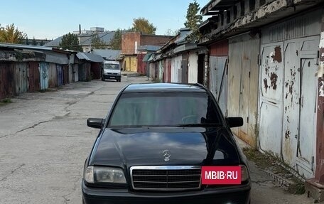 Mercedes-Benz C-Класс, 2000 год, 450 000 рублей, 4 фотография