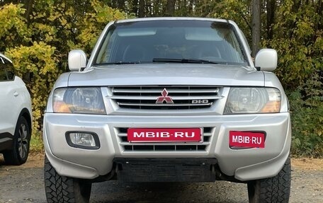 Mitsubishi Pajero III рестайлинг, 2000 год, 1 099 000 рублей, 2 фотография