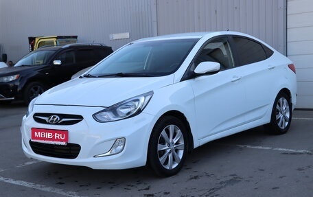 Hyundai Solaris II рестайлинг, 2011 год, 649 990 рублей, 1 фотография