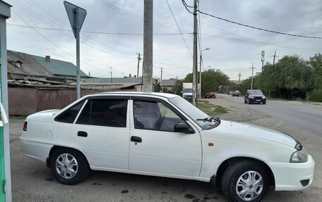 Daewoo Nexia I рестайлинг, 2010 год, 300 000 рублей, 2 фотография