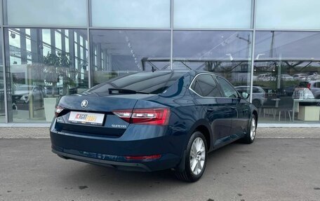 Skoda Superb III рестайлинг, 2017 год, 2 320 000 рублей, 5 фотография