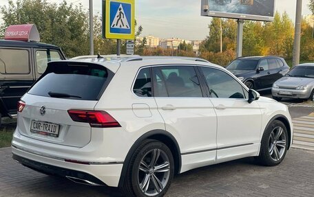 Volkswagen Tiguan II, 2018 год, 2 900 000 рублей, 6 фотография