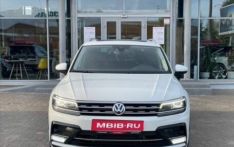 Volkswagen Tiguan II, 2018 год, 2 900 000 рублей, 3 фотография