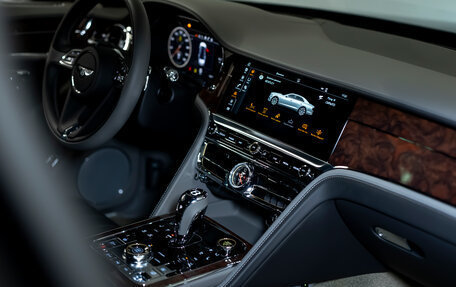 Bentley Flying Spur, 2020 год, 25 500 000 рублей, 26 фотография