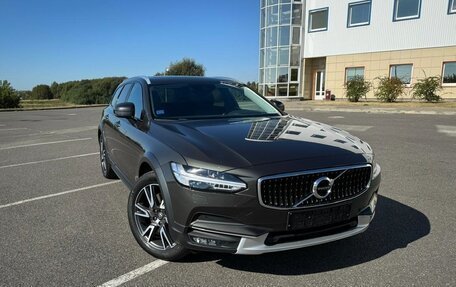 Volvo V90 Cross Country I рестайлинг, 2020 год, 4 500 000 рублей, 6 фотография