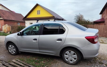 Renault Logan II, 2017 год, 780 000 рублей, 4 фотография