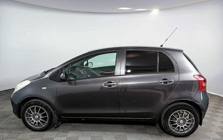 Toyota Yaris III рестайлинг, 2008 год, 715 000 рублей, 8 фотография