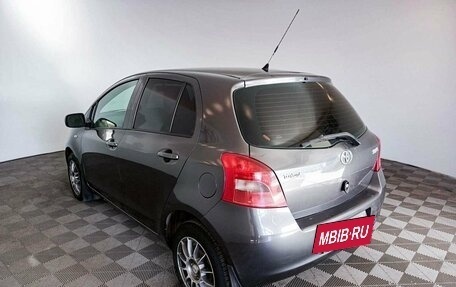 Toyota Yaris III рестайлинг, 2008 год, 715 000 рублей, 7 фотография