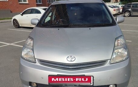 Toyota Prius, 2006 год, 750 000 рублей, 11 фотография