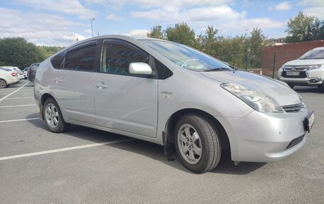 Toyota Prius, 2006 год, 750 000 рублей, 30 фотография