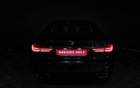 BMW 7 серия, 2016 год, 4 200 000 рублей, 19 фотография