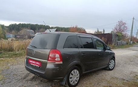 Opel Zafira B, 2011 год, 910 000 рублей, 2 фотография