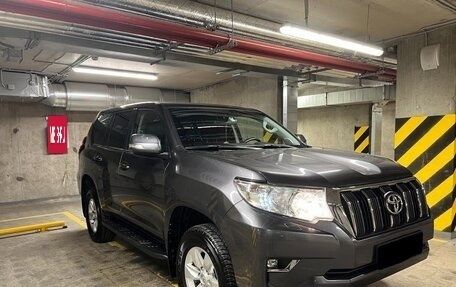 Toyota Land Cruiser Prado 150 рестайлинг 2, 2021 год, 6 250 000 рублей, 2 фотография