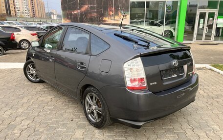 Toyota Prius, 2009 год, 650 000 рублей, 2 фотография