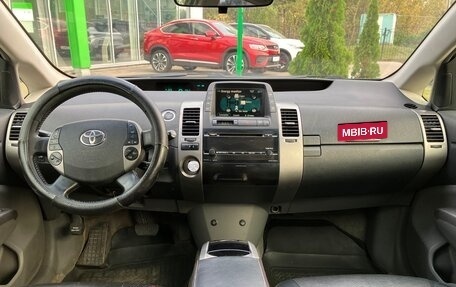 Toyota Prius, 2009 год, 650 000 рублей, 8 фотография