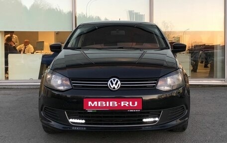 Volkswagen Polo VI (EU Market), 2013 год, 700 000 рублей, 2 фотография