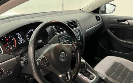 Volkswagen Jetta VI, 2013 год, 1 195 000 рублей, 12 фотография